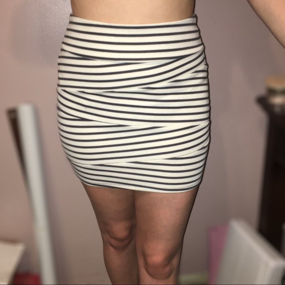 American Eagle Outfitters Skirt